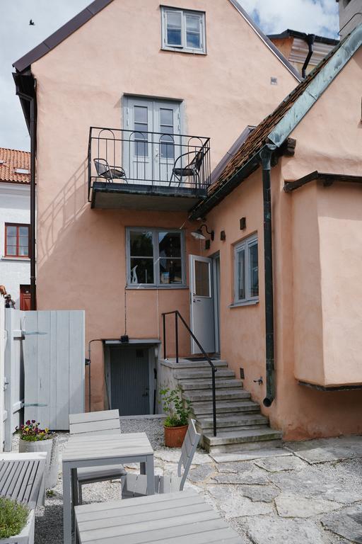 Visby Logi & Vandrarhem St: Hansgatan ภายนอก รูปภาพ