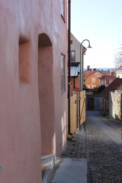 Visby Logi & Vandrarhem St: Hansgatan ภายนอก รูปภาพ