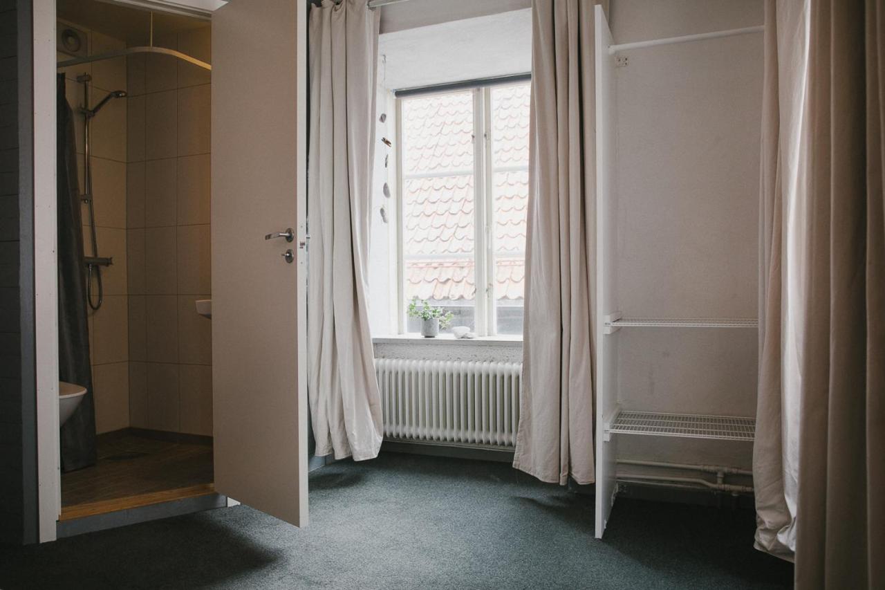 Visby Logi & Vandrarhem St: Hansgatan ภายนอก รูปภาพ